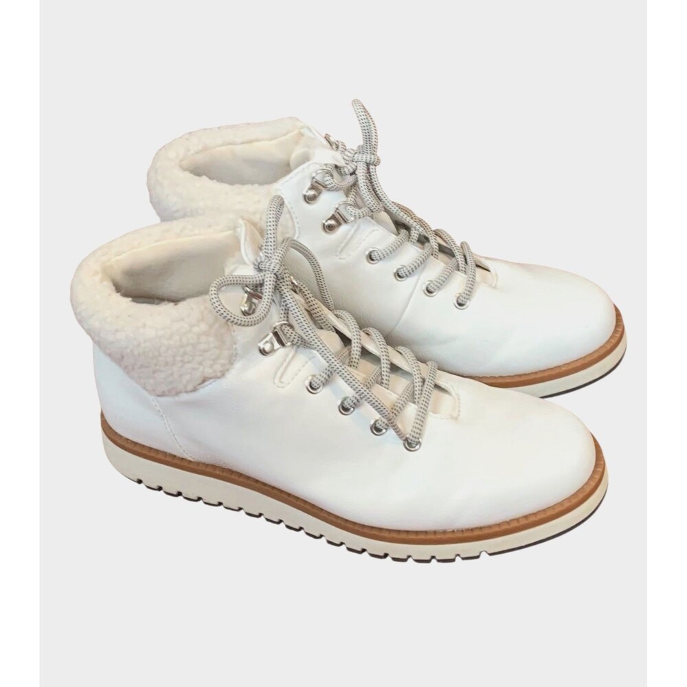 Cliffs by White Mountain Collins White Leather Sherpa Trim Ankle Boots - Sz 8.5